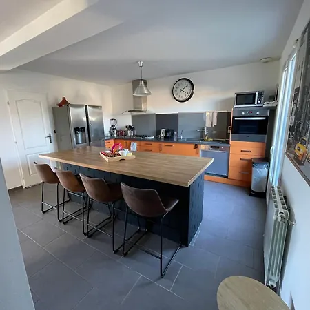 Maison Avec Piscine Et Jacuzzi Chauffee Jonquieres-et-Saint-Vincent