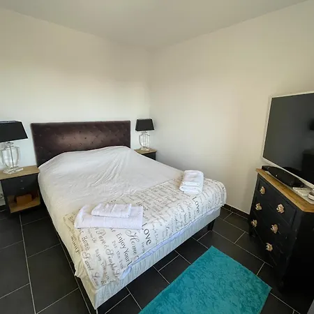 Maison Avec Piscine Et Jacuzzi Chauffee Jonquieres-et-Saint-Vincent